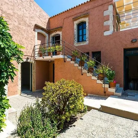 Villa Prinos *